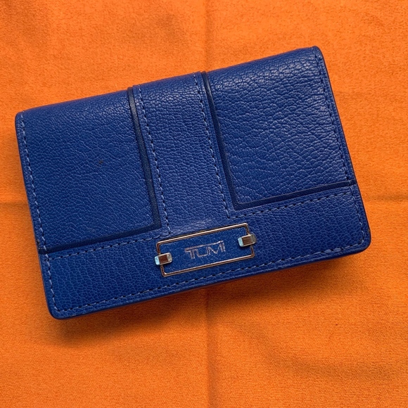 Tumi Other - TUMI credit card holder